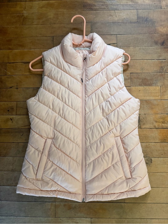 GAP Jackets & Blazers - GAP Light Pink Sherpa Jacket with Peach Quilted Lining